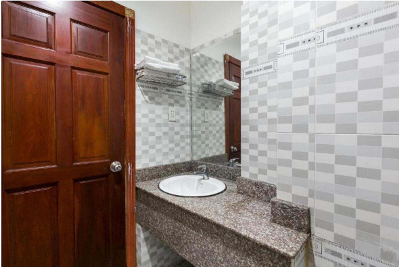 Oyo 1117 Ngoc Lan Motel Hue Luaran gambar